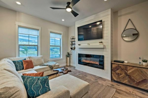 Modern Townhome with Gas Grill - 6 Mi to Park City!